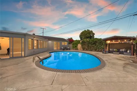 2370 Argonne Ave, Long Beach, CA 90815