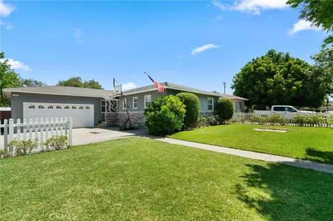 2323 Larchmont Ave, Santa Ana, CA 92706