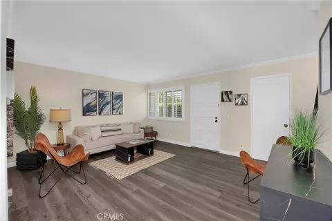 1047 E Huntington Dr #D, Monrovia, CA 91016
