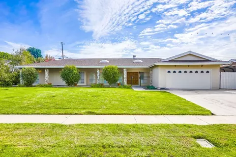 13902 Gimbert Ln, Santa Ana, CA 92705