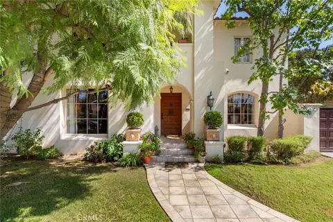 1811 N Flower St, Santa Ana, CA 92706
