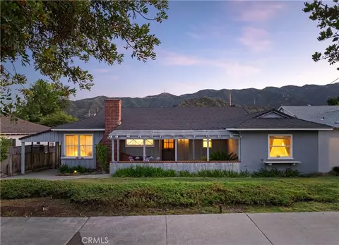 2900 Manhattan Ave, La Crescenta, CA 91214