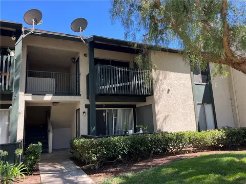 23240 Orange Ave #8, Lake Forest, CA 92630