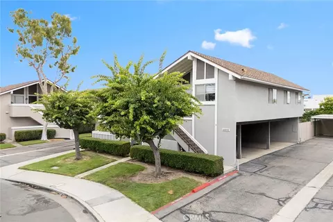 16892 Limelight Cir #B, Huntington Beach, CA 92647