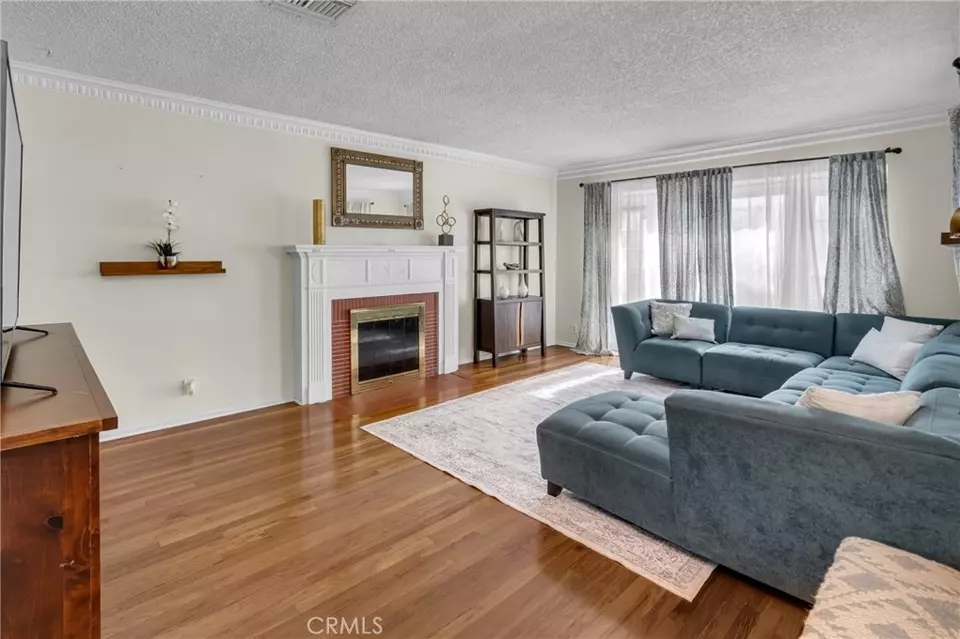 Living - 10229 S Van Ness Ave, Inglewood, CA 90303 photo 1 of 2