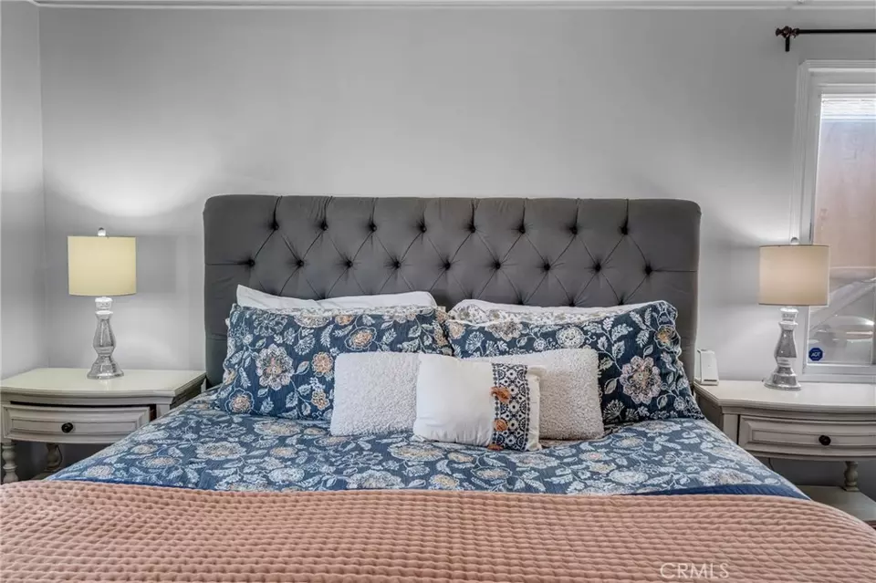 Bedroom - 10229 S Van Ness Ave, Inglewood, CA 90303 photo 4 of 7