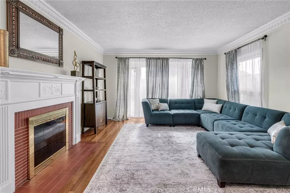 Other - 10229 S Van Ness Ave, Inglewood, CA 90303 photo 3 of 10
