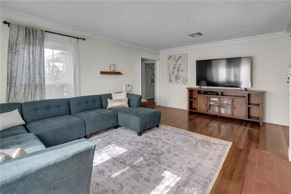 Living - 10229 S Van Ness Ave, Inglewood, CA 90303 photo 2 of 2