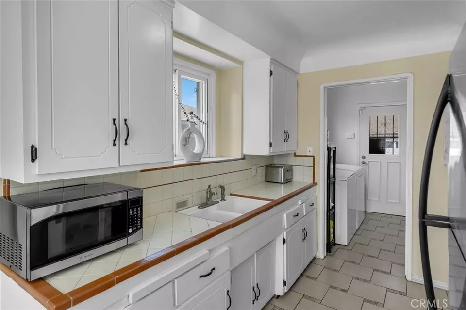 Other - 10229 S Van Ness Ave, Inglewood, CA 90303 photo 5 of 10
