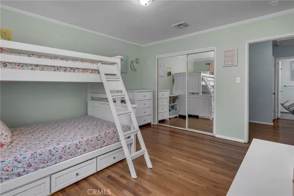 Bedroom - 10229 S Van Ness Ave, Inglewood, CA 90303 photo 2 of 7