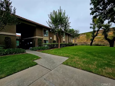 611 La Veta Park Cir #CI228, Orange, CA 92868