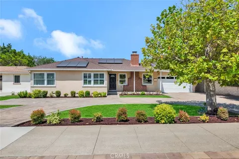 944 N Cambridge St, Orange, CA 92867