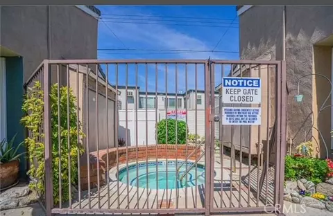 10700 Knott Ave, Stanton, CA 90680 photo 4
