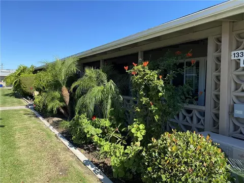 13380 Danbury Ln M6-130d, Seal Beach, CA 90740