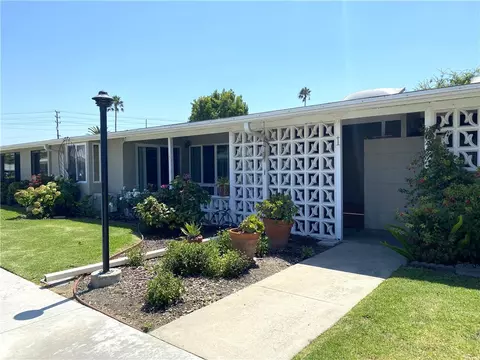 13962 El Dorado Dr M2-60i, Seal Beach, CA 90740
