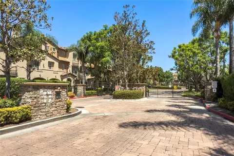 6272 Cristal Ln, Eastvale, CA 91752