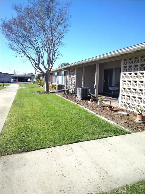 13061 Del Monte Dr 277c M-11, Seal Beach, CA 90740