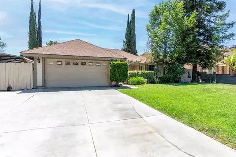 3886 New Haven Dr, Riverside, CA 92505