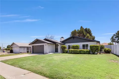 17475 Jackson Ave, Fontana, CA 92336