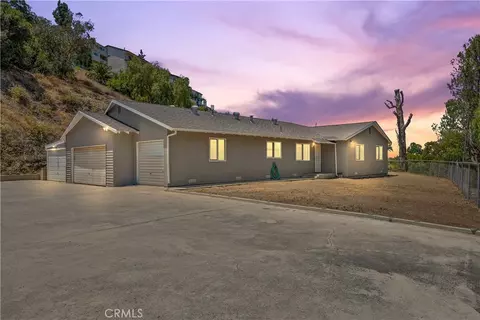 19181 Stoller Ln, Santa Ana, CA 92705