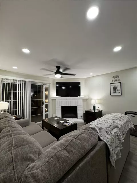 2380 W Orangethorpe Ave #14, Fullerton, CA 92833