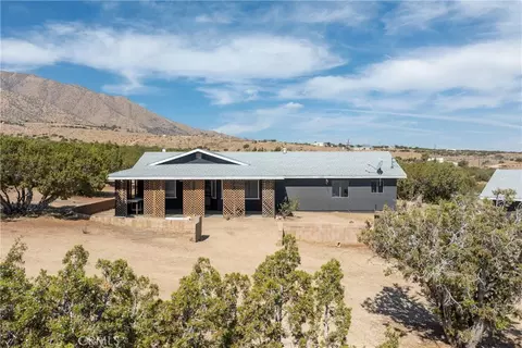 29405 123rd St E, Pearblossom, CA 93553