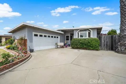 815 Marvista Ave S, Seal Beach, CA 90740