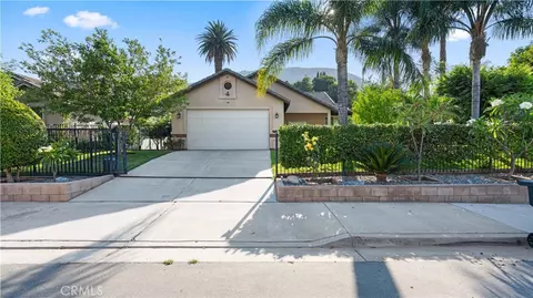 4970 College Ave, Riverside, CA 92505