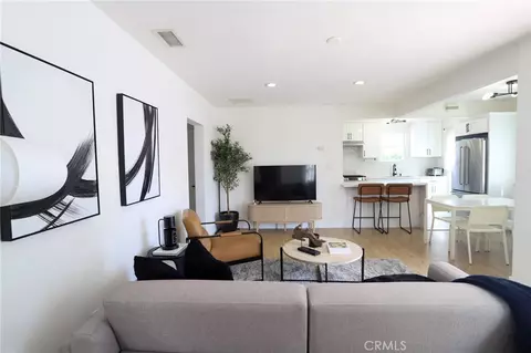 8129 Radford Ave, North Hollywood, CA 91605