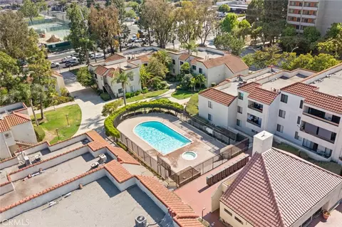 701 W 1st St #D101, Santa Ana, CA 92701