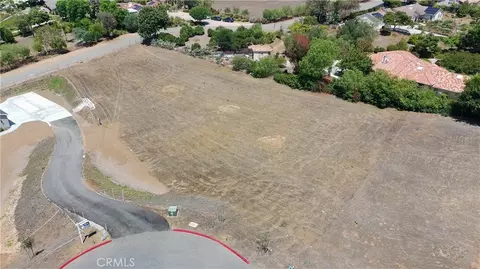 1916 Gray Rabbit Hollow Ln, Fallbrook, CA 92028