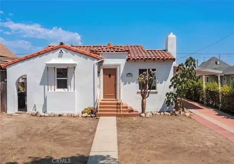 932 6th St, Redlands, CA 92374