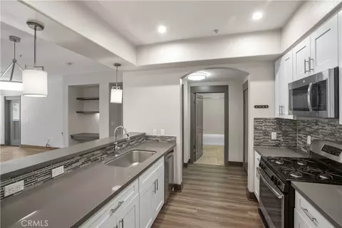 24595 Town Center Dr #3211, Valencia, CA 91355