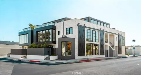 412 29th St #B, Newport Beach, CA 92663