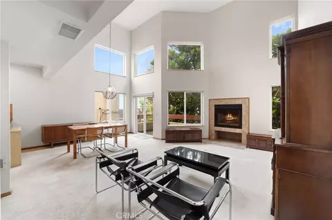 11831 Courtleigh Dr #203, Los Angeles, CA 90066