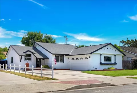 124 N Hart Pl, Fullerton, CA 92831