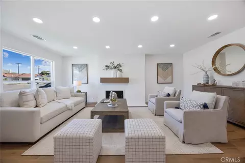 6432 Myrtle Dr, Huntington Beach, CA 92647