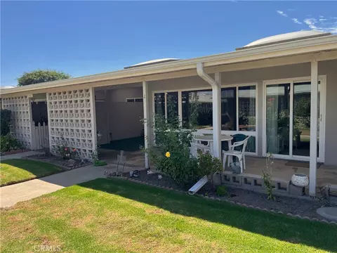 1075 Brookline Rd M9-220j, Seal Beach, CA 90740