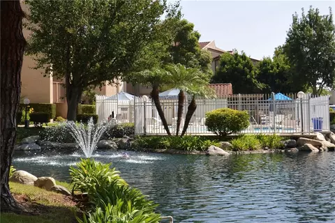 16551 Grunion Ln #304, Huntington Beach, CA 92649