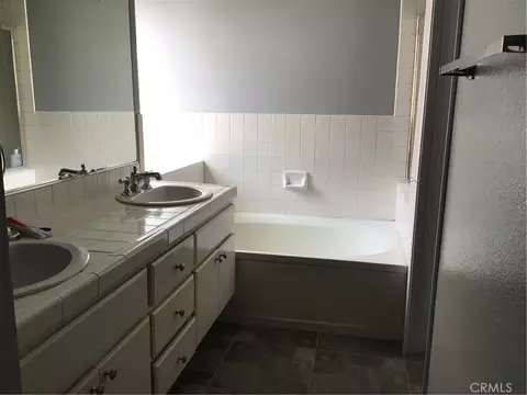 Bath - 763 Anthirium Ave, Perris, CA 92571 photo 1 of 2