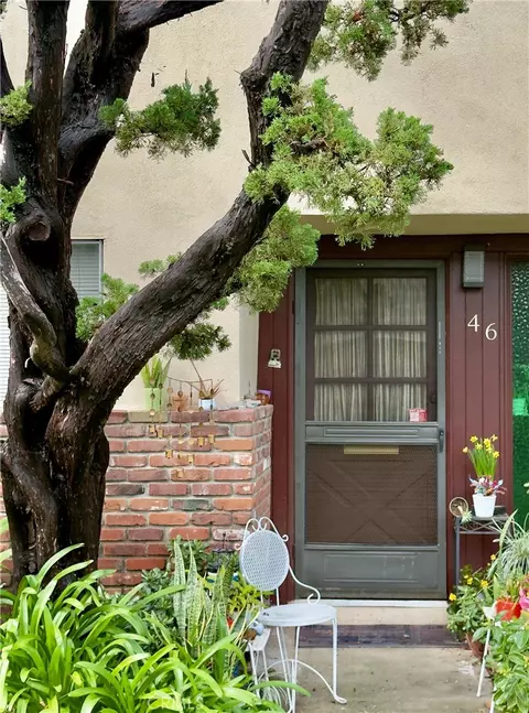 1919 Sherry Ln #46, Santa Ana, CA 92705