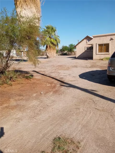 208 Race St, Needles, CA 92363 photo 4