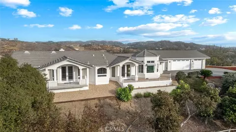 45200 Camaron Rd, Temecula, CA 92590