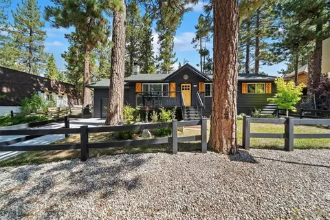 39934 Forest Rd, Big Bear Lake, CA 92315