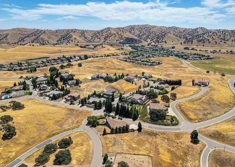 9420 Perrett Rd, Patterson, CA 95363