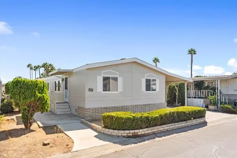 201 W Collins Ave #69, Orange, CA 92867