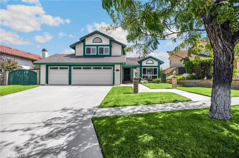 2425 Centennial Way, Corona, CA 92882