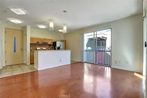 302 E 19th St #7, Long Beach, CA 90806