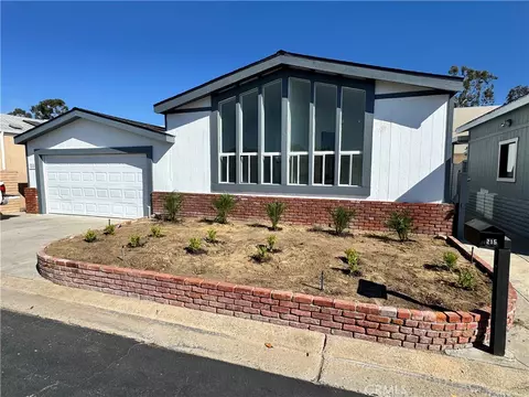 23301 Ridge Route Dr #215, Laguna Hills, CA 92653
