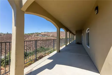 Exterior - 19075 Caesar Dr, Ramona, CA 92065 photo 6 of 8